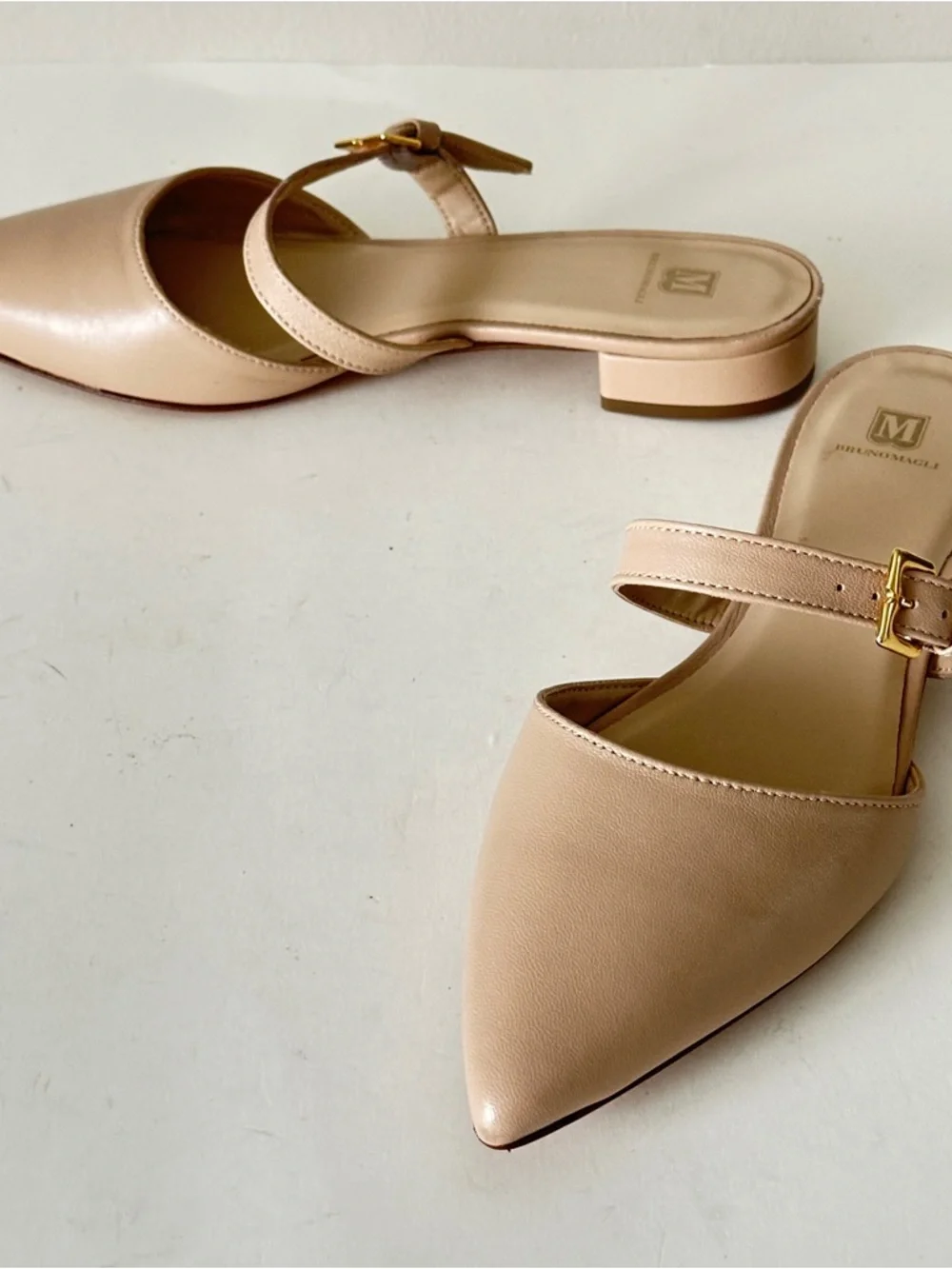 NEW Bruno Magli Pasha Nude Leather Slingback Mules with Gold Buckle, Sz 37.5 - Picture 3 of 13